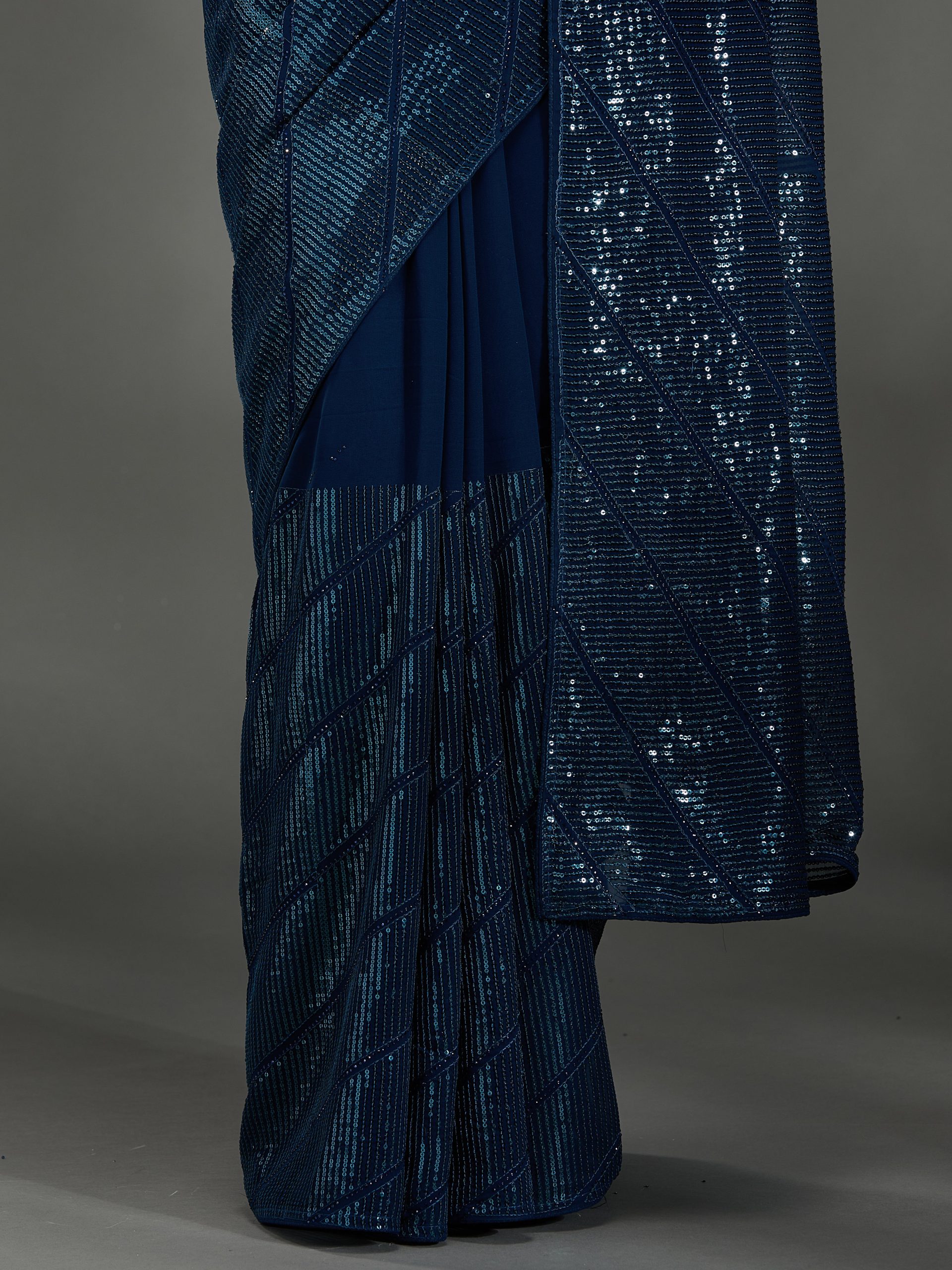 Fabulous Flair - Navy Blue - Image 5